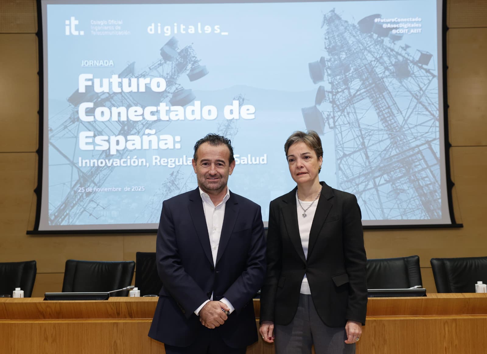 Marta Balenciaga, decana-presidente del COIT en la jornada Futuro Conectado de España: Innovación, Regulación y Salud