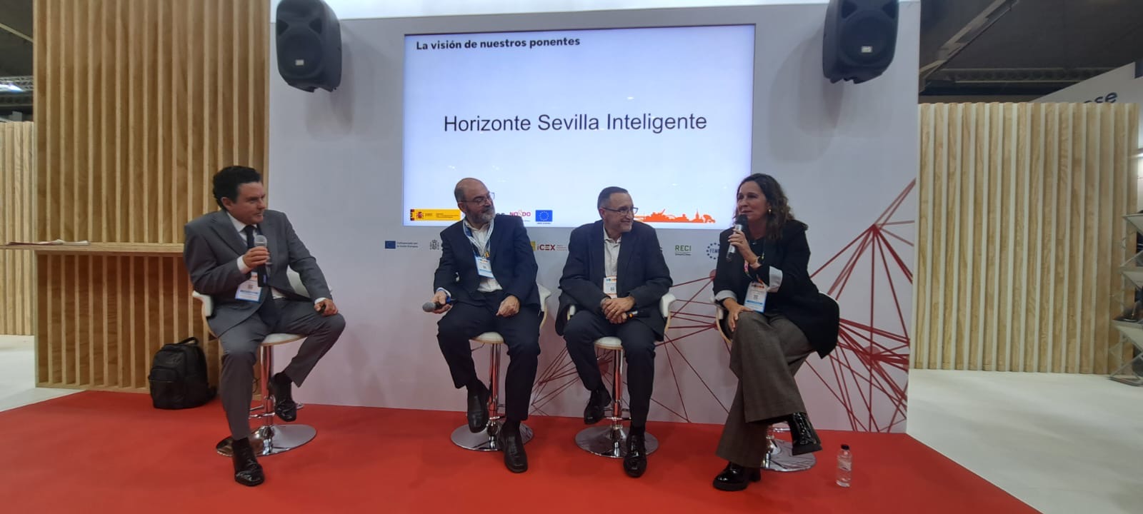 Smart City Expo World Congress 2025 - Mesa redonda COIT Smart City Expo World Congress 2025 - Mesa redonda COIT