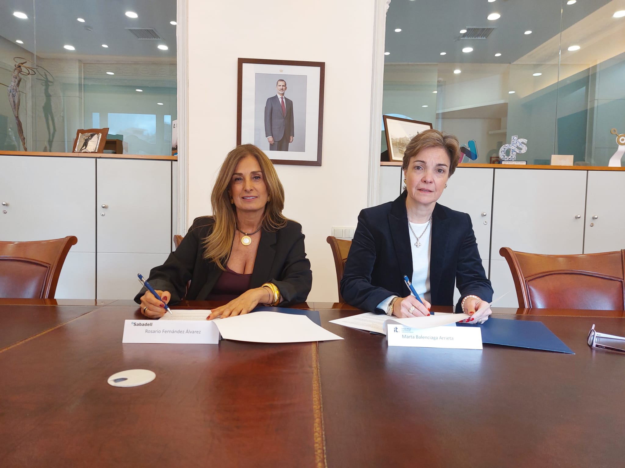 COIT firmó con Sabadell Professional la renovación del convenio de colaboración 