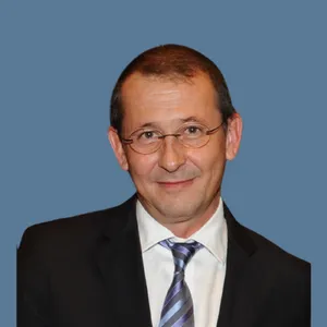 Carlos Espin&oacute;s