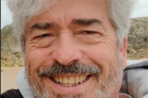 David González