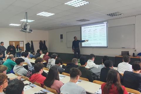 Los centros de datos consolidan su atractivo entre los futuros ingenieros: más del 75 % de los asistentes a la jornada en La Almunia celebrada por COIT y AWS se plantea trabajar en el sector   