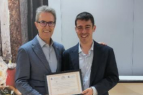 Entrega del premio al mejor expediente en Ingeniería de Telecomunicación en Asturias
