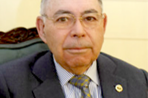 Los Ingenieros de Telecomunicación conceden a Luis Méndez el 